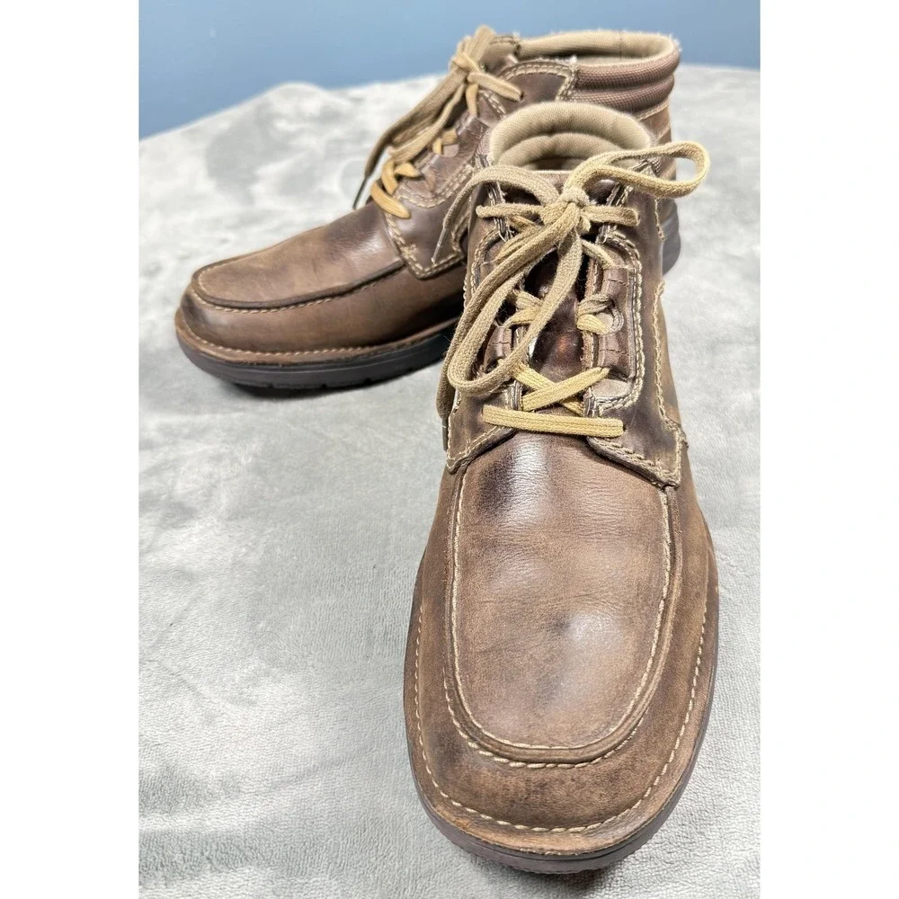 Clarks Boots Mens Size 9.5 M Brown Leather Moc Toe Chukka Ankle Comfort Casual